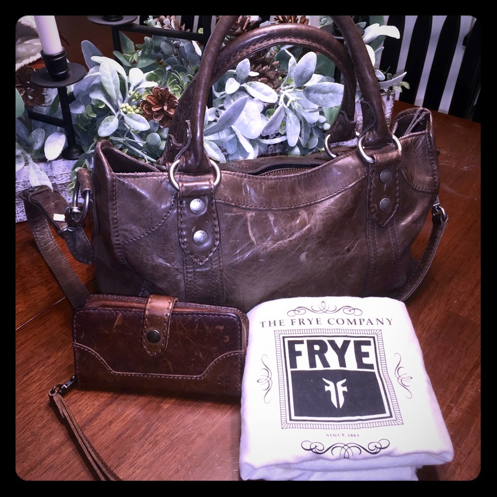 Frye purse and wallet